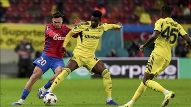 Fenerbahçe wê rêwîtiya xwe di play-offê ya tûra 16an da bidomîne