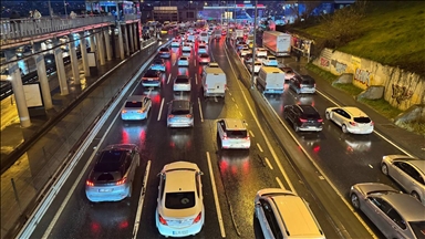 İstanbul'da akşam saatlerinde trafik yoğunluğu yüzde 87'ye çıktı