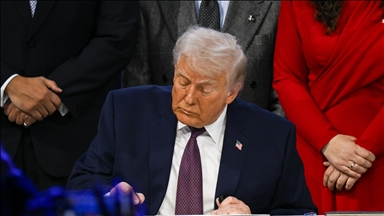 Trump says he’s planning to hold talks with Iran