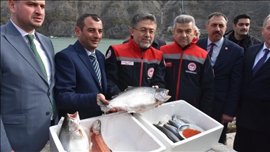 Bakan Yumaklı: 2025 yılında su ürünlerinden ülkemiz 2,3 milyar dolarlık bir ihracat rakamına ulaştı