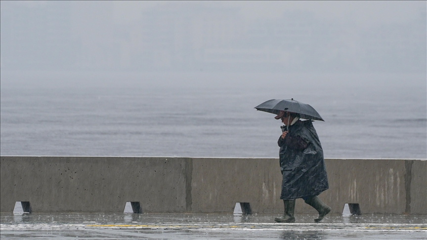 Meteorolojiden İzmir, Kıyı Ege ve Batı Akdeniz için çok kuvvetli yağış uyarısı