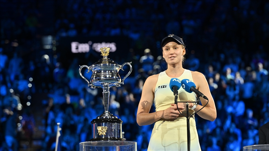 تنس.. الكازاخية إيلينا ريباكينا تحرز لقبها الأول في بطولة أستراليا