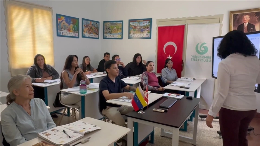 Venezuela'da Yunus Emre Enstitüsünde Türkçeye yoğun ilgi gösteriliyor