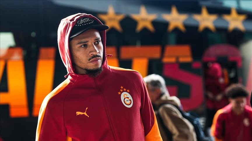 Galatasaray'da Leroy Sane'nin sağ ayak bileğinde yırtık ve kanama tespit edildi