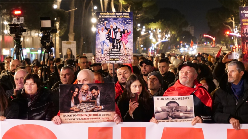 Shqipëri  vazhdojnë protestat antiqeveritare