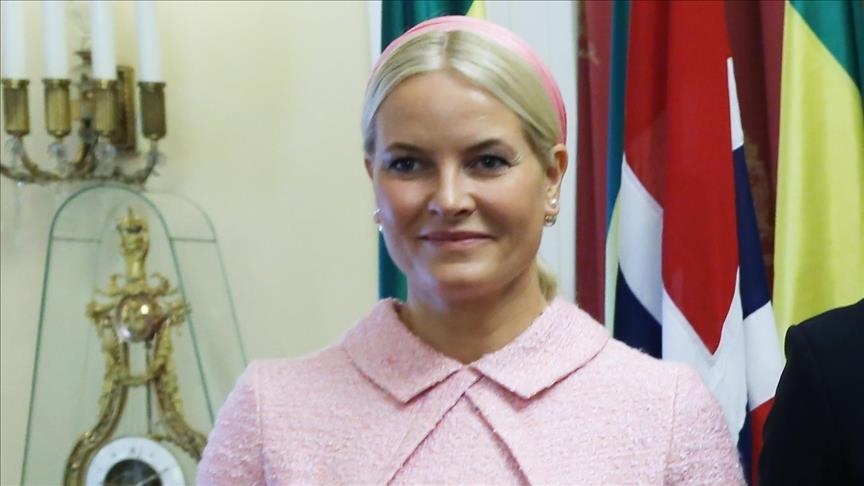 Norveška princeza se izvinila zbog kontakata s Epsteinom