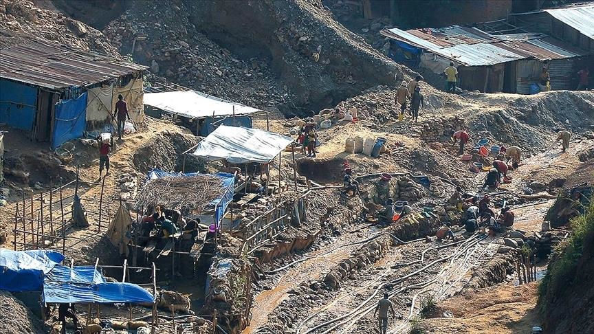 При обрушении шахты в Демократической Республике Конго погибли не менее 226 шахтеров