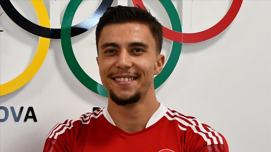 Milli atlet Oğuz Uyar, 200 metrede Türkiye rekoru kırdı