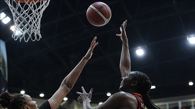 Halkbank Kadınlar Basketbol Süper Ligi'nin "zirvesinde" derbi heyecanı