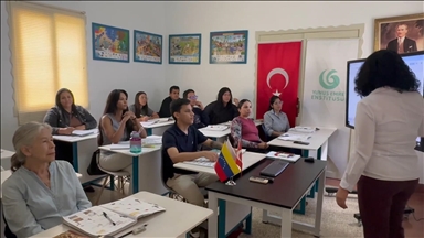 Venezuela'da Yunus Emre Enstitüsünde Türkçeye yoğun ilgi gösteriliyor