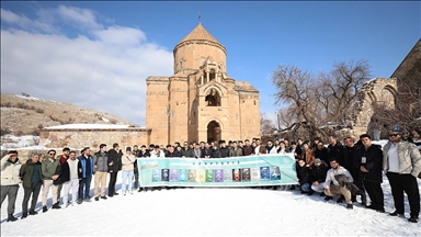Tematik Kış Kampı'na katılan üniversite öğrencileri Van'ın güzelliklerine hayran kaldı