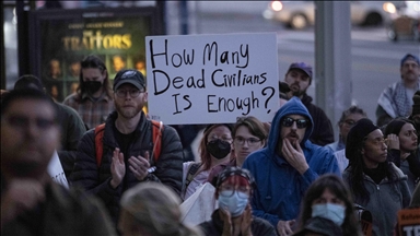 Thousands take to downtown Minneapolis to demand end to US federal immigration deployment