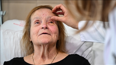 İngiliz hastanın "karanlık dünyası" Türkiye'de aydınlandı