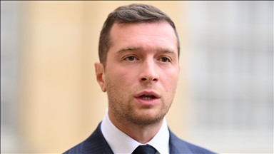 France : le président du RN dénonce un « excès migratoire » en 2025