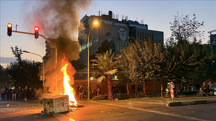 İran Cumhurbaşkanlığı Ofisi, protestolarda hayatını kaybedenlerin isim listesini yayımladı