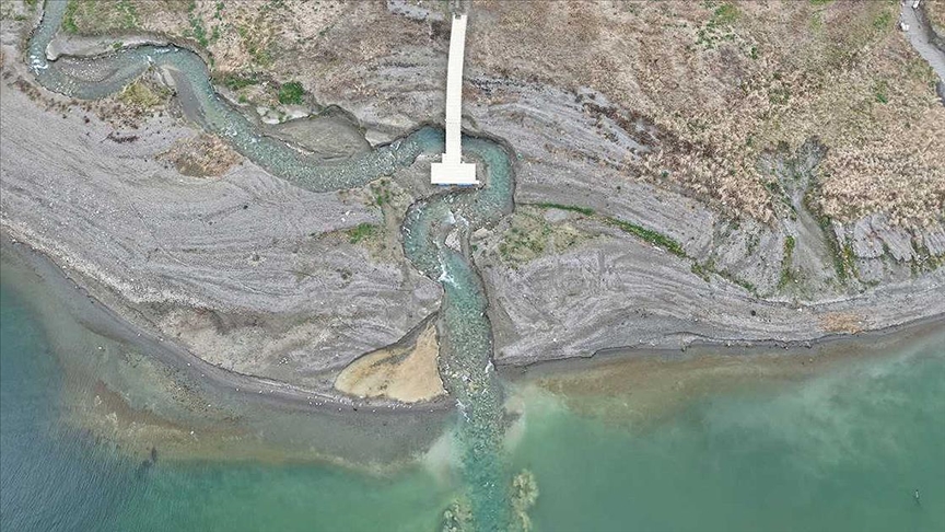 Sapanca Gölü'ne alternatif kaynaklarla 3 milyon 240 bin metreküplük su takviyesi yapılacak