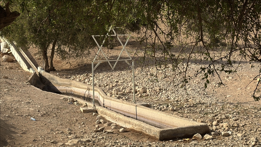 تمهيدا لبؤرة استيطانية.. إسرائيليون ينصبون خيمة في الأغوار الشمالية