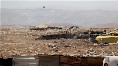 الضفة.. إسرائيل تخطر سكان تجمع بدوي بالإخلاء 