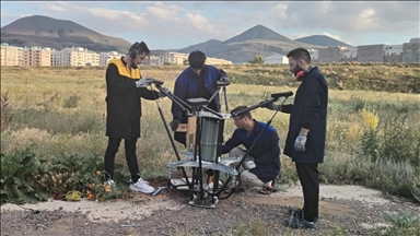 TEKNOFEST birincisi genç girişimciler Ankara'da Ay'a iniş test aracı geliştiriyor