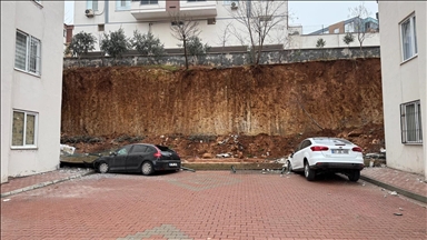 Li Gazîentabê dîwarê îstinadê yê sîteyê hilweşiya û xesar gihîşt 4 daîreyan