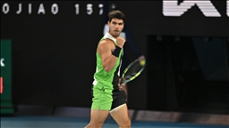 Avustralya Açık'ta Novak Djokovic'i 3-1 yenen Carlos Alcaraz şampiyon oldu