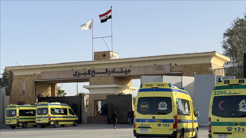 وصول الدفعة الأولى من الفلسطينيين العائدين من مصر إلى معبر رفح