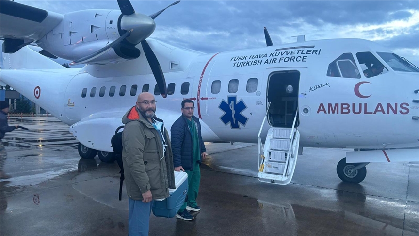Hava Kuvvetleri Komutanlığına ait ambulans uçak ile İstanbul'dan Ankara'ya kalp grefti ulaştırıldı
