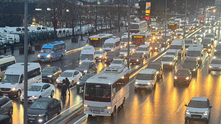 İstanbul'da trafik yoğunluğu yüzde 81'e kadar çıktı