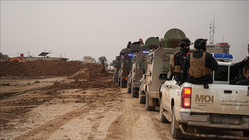 Forcat e sigurisë siriane hyjnë në fshatin e pushtuar nga YPG pranë Ayn al Arab