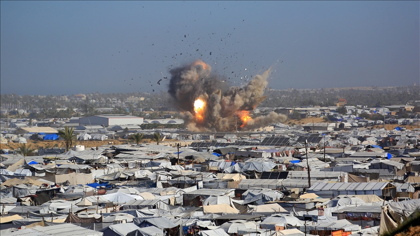 غزة.. الجيش الإسرائيلي يقتل 3 فلسطينيين بقصف وإطلاق نار 