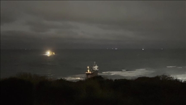 Грузовое судно под флагом Комор село на мель у берегов Стамбула