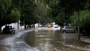 منخفض بتونس.. البحر يستعيد مجاله ومخاوف من انزلاقات أرضية 