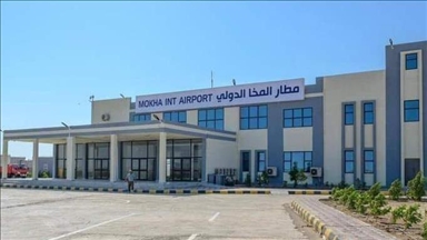 الرئاسة اليمنية تتهم جماعة الحوثي بتعطيل رحلات مطار المخا‎