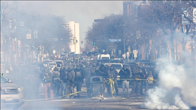 لوس أنجلوس.. توقيف عشرات المحتجين على ممارسات وكالة الهجرة 