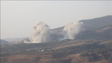 غارات إسرائيلية على قريتين جنوبي لبنان بعد إنذارات بالإخلاء