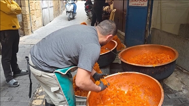 "حلاوة النص".. صيدا اللبنانية تستقبل رمضان بنكهة الأجداد