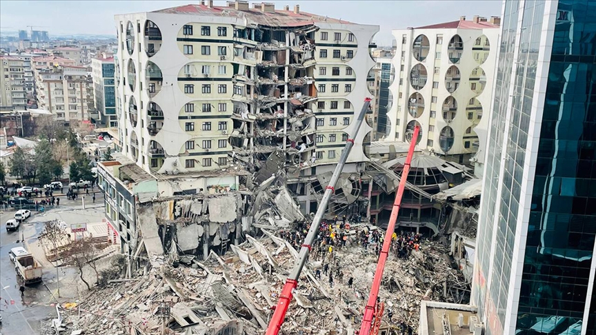 Diyarbakır'da depremlerde yıkılan 4 binaya ilişkin 11 sanığın cezası hukuka uygun bulundu