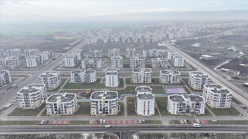 Diyarbakır'da depremzedeler yapılan konutlarda güvenle oturuyor 