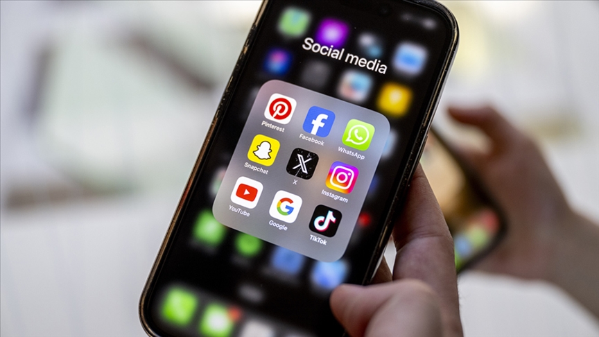 İspanya, 16 yaşın altındaki çocukların sosyal paylaşım ağlarına erişimini yasaklayacak
