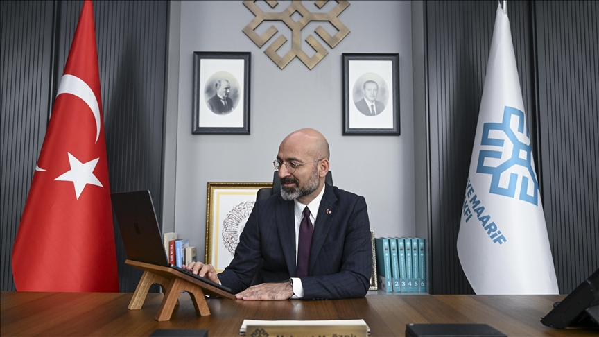 Türkiye Maarif Vakfı Başkanı Özdil, AA'nın "Yılın Kareleri" oylamasına katıldı