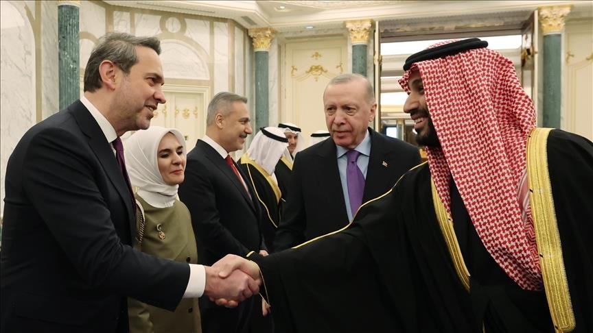 Türkiye inks $2B energy investment agreement with Saudi Arabia on solar, wind energy projects