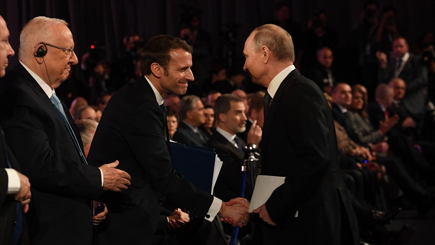 Macron, Putin ile diyaloğun yeniden başlatılması için hazırlık içinde olduklarını söyledi