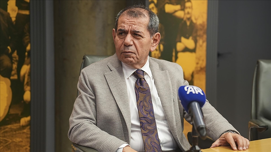 Galatasaray Kulübü Başkanı Dursun Özbek, AA'nın "Yılın Kareleri" oylamasına katıldı