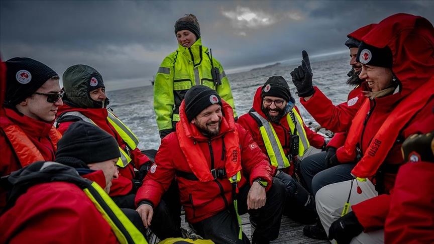 Турецкая научная экспедиция начала работу в Антарктике