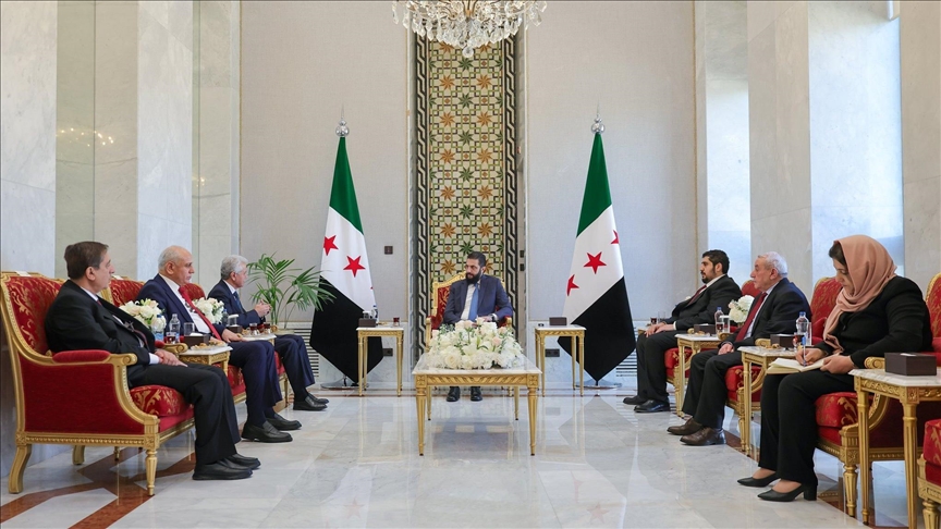 Президент Ахмед аш-Шараа принял делегацию Сирийского курдского национального совета