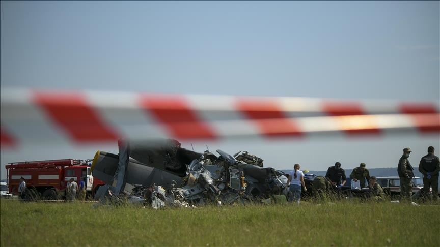 Dy të vdekur nga rrëzimi i një aeroplani të lehtë në Britani