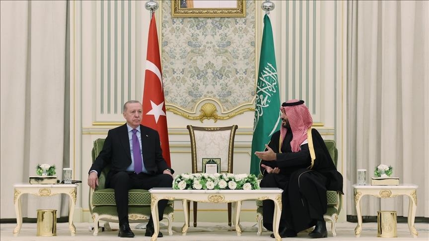 الرئيس أردوغان يلتقي ولي العهد السعودي في الرياض 