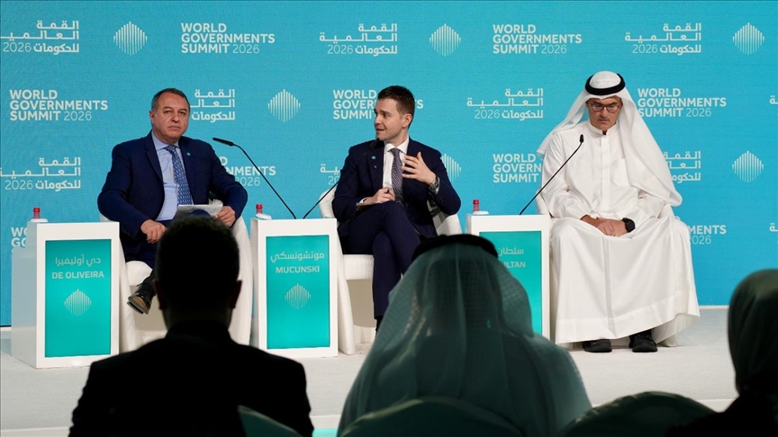 Mucunski në Samitin Botëror për Qeverisje në Dubai  Diversifikimi është çelësi për rezistencën ekonomike