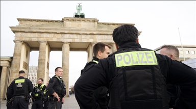 2 arrested over attempted sabotage of German navy warships