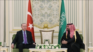 Le président turc rencontre le prince héritier saoudien à Riyad